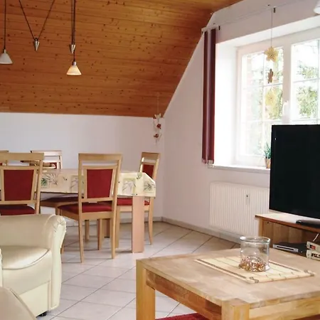 Appartement Stunning In Mirow Ot Qualzow